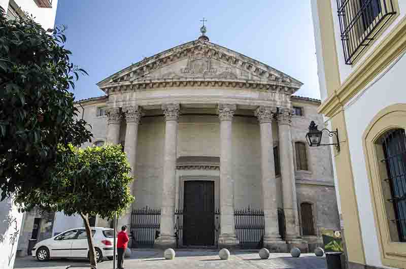 Córdoba 226 - iglesia y colegio de Santa Vitoria.jpg